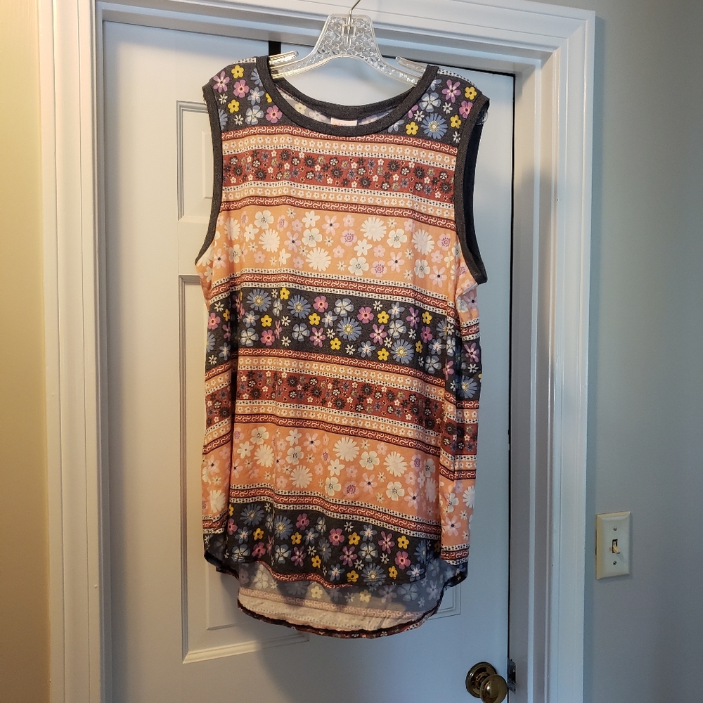 NWT Lularoe Cocoa Sleeveless Top
